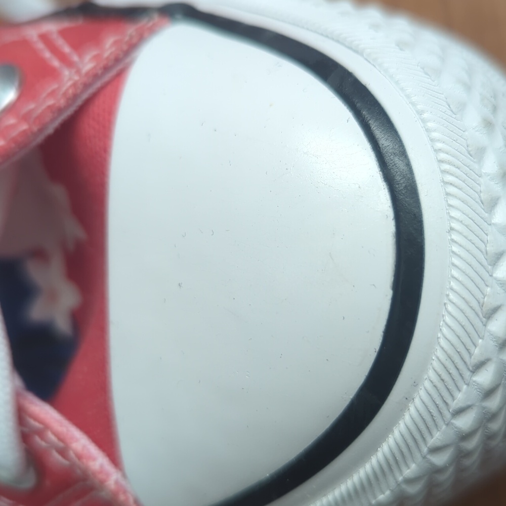 Converse - Picture 12 of 16